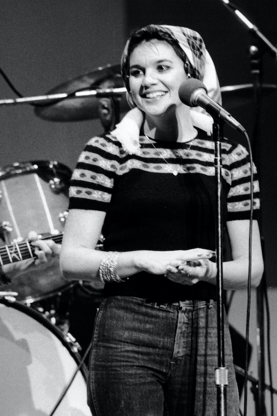 WASHINGTON, D.C. - JANUARY 19: Linda Ronstadt attends the rehearsals for Jimmy Carter Inaugural Gala on January 19, 1977 at the Kennedy Center in Washington, D.C. 