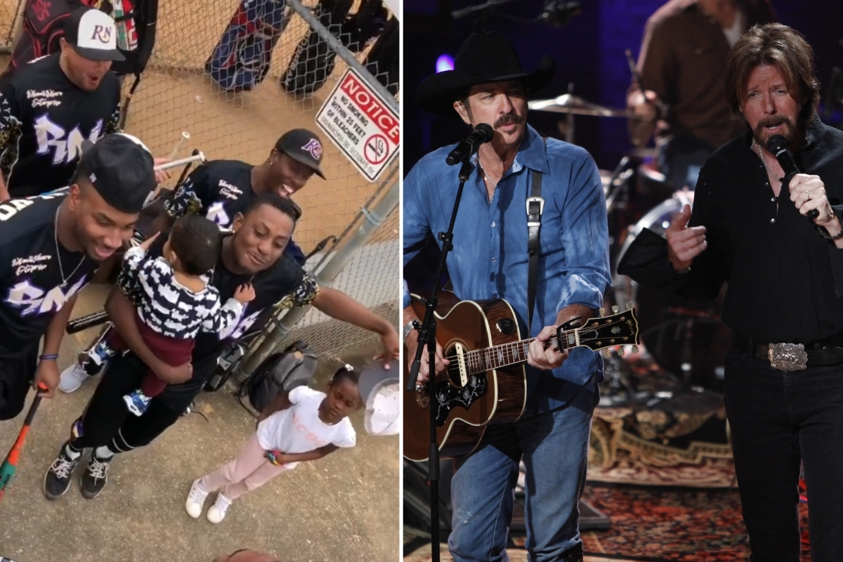 softball team Brooks and Dunn