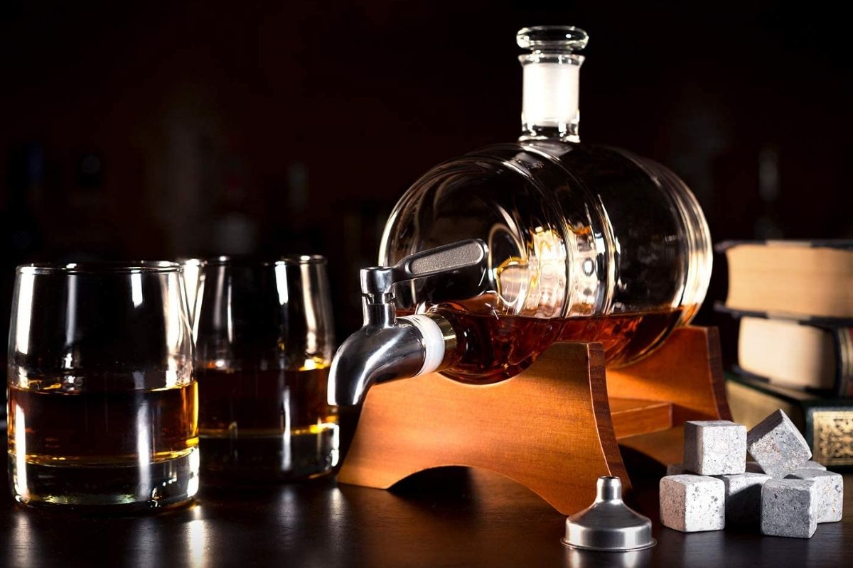 whiskey decanter set
