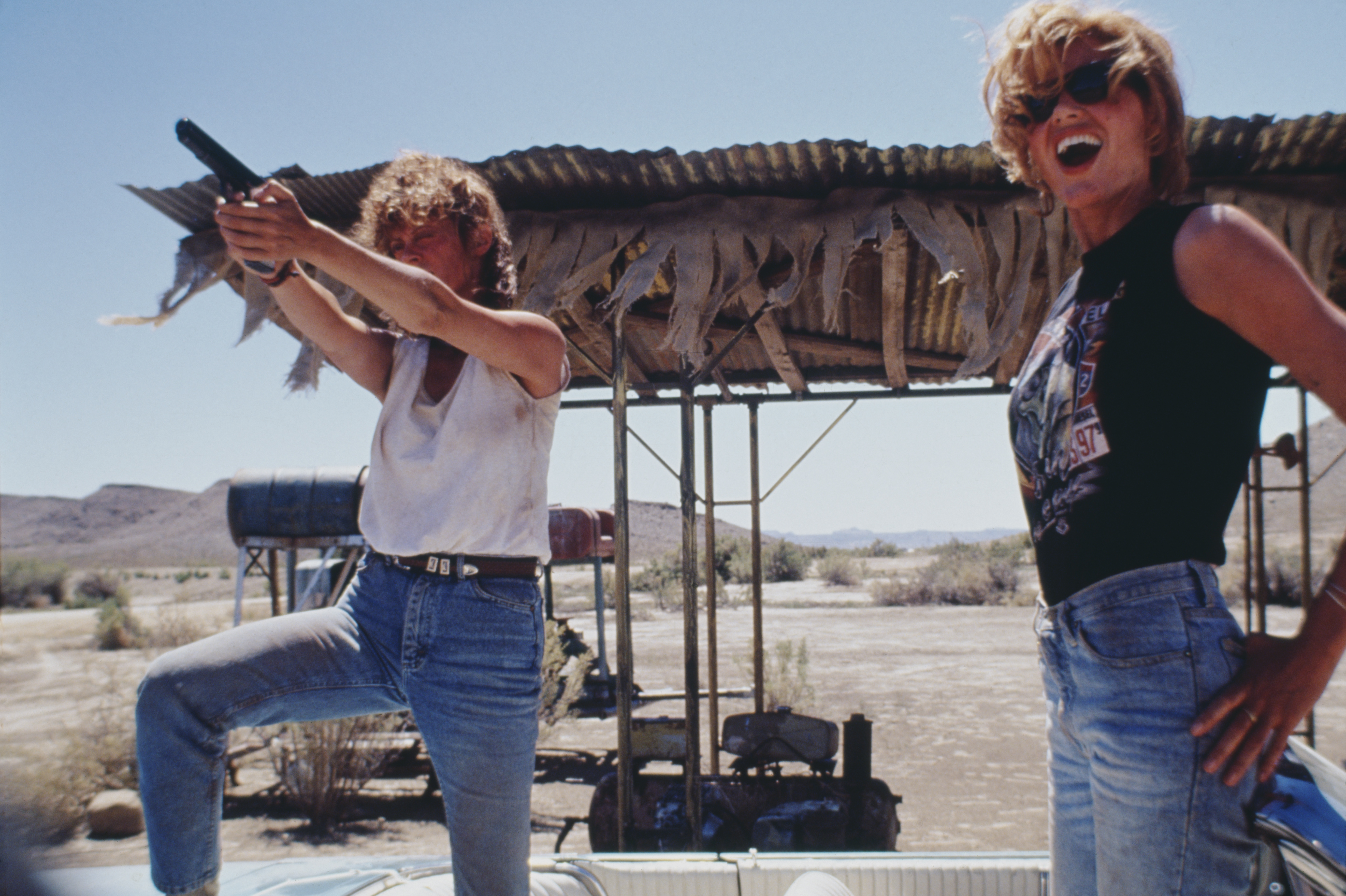 Actresses Susan Sarandon (left) and Geena Davis star in the film 'Thelma And Louise', 1991. 