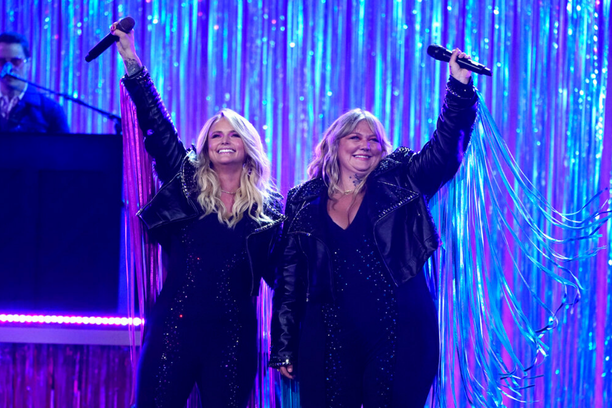 miranda lambert elle king 2021 acm awards