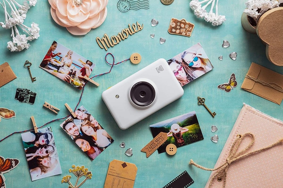kodak instant camera