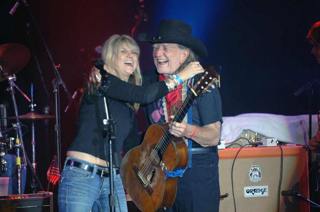 NEW YORK - SEPTEMBER 10: Musician, Willie Nelson along with Musician, Daughter Paula Nelson, Friend's and Family preform live to help The Launch of the Sustainable Biodiesel Alliance at the Hard Rock Cafe in New York City on September 10,2007.