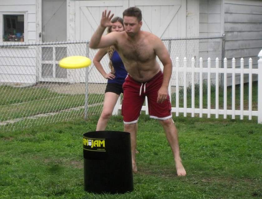 man playing Kan Jam