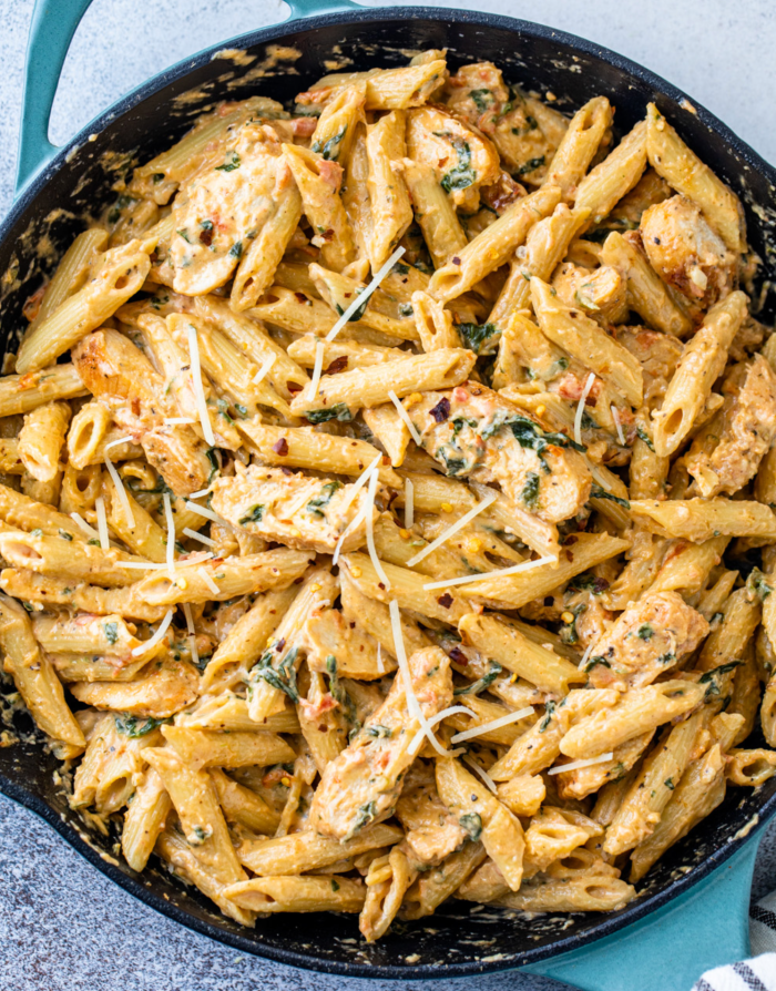 creamy garlic chicken pasta