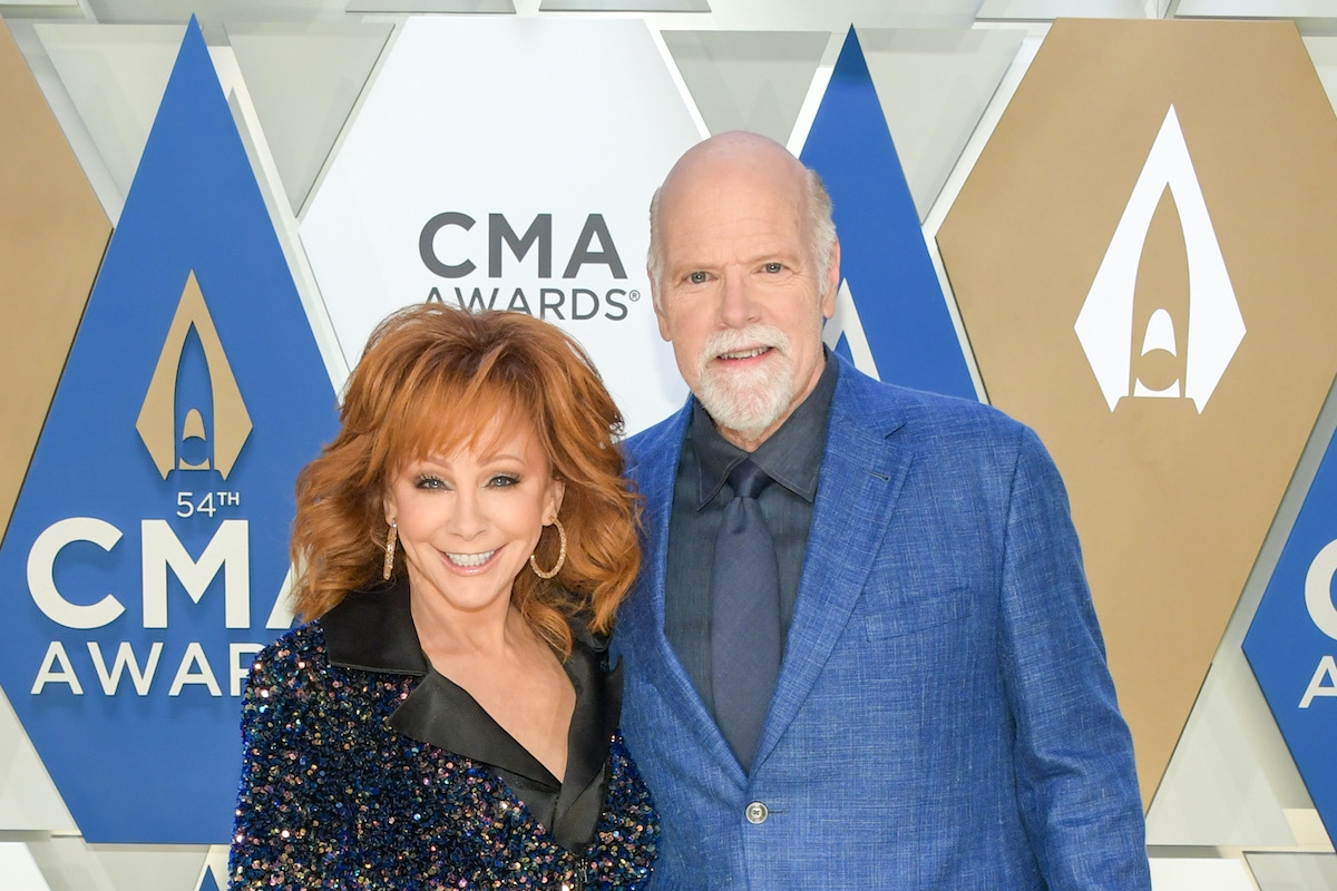 Reba McEntire ladder rescue