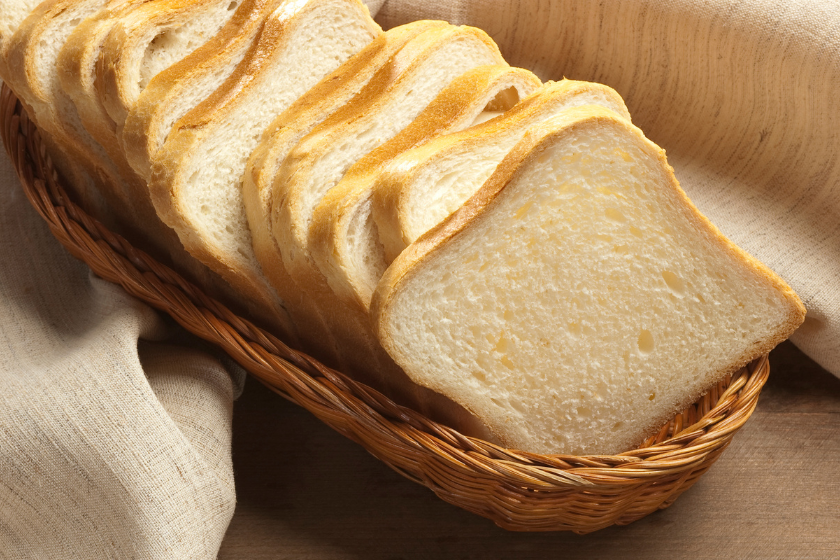 sliced bread in basket