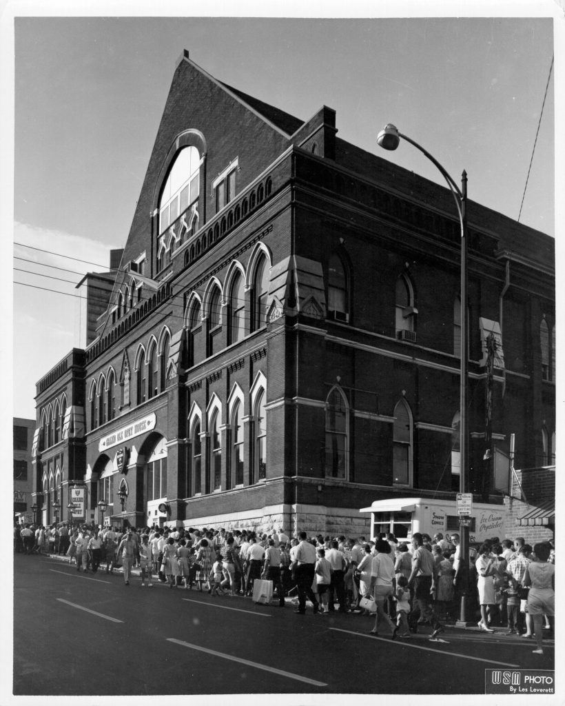Photo of Ryman Auditorium 