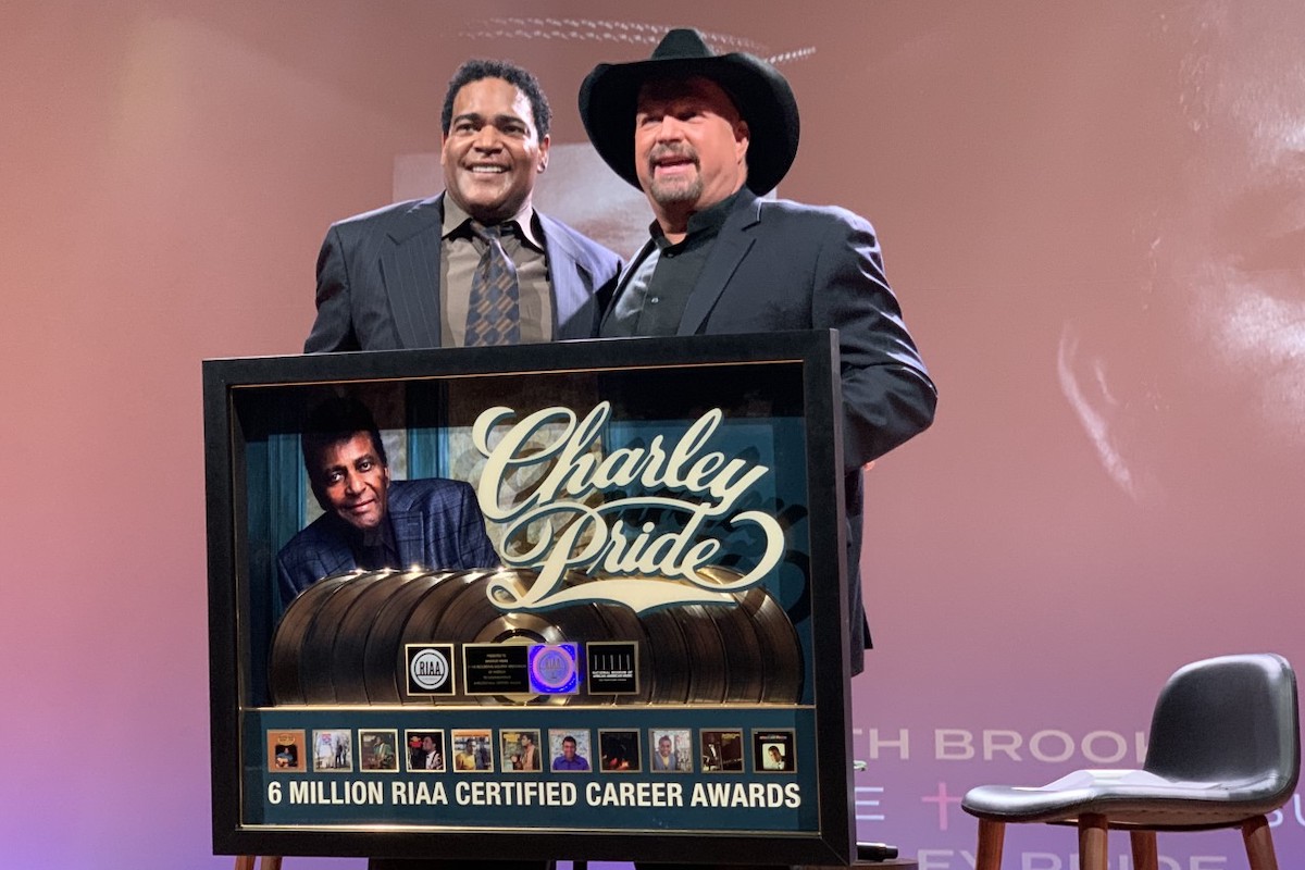 Garth Brooks Charley Pride