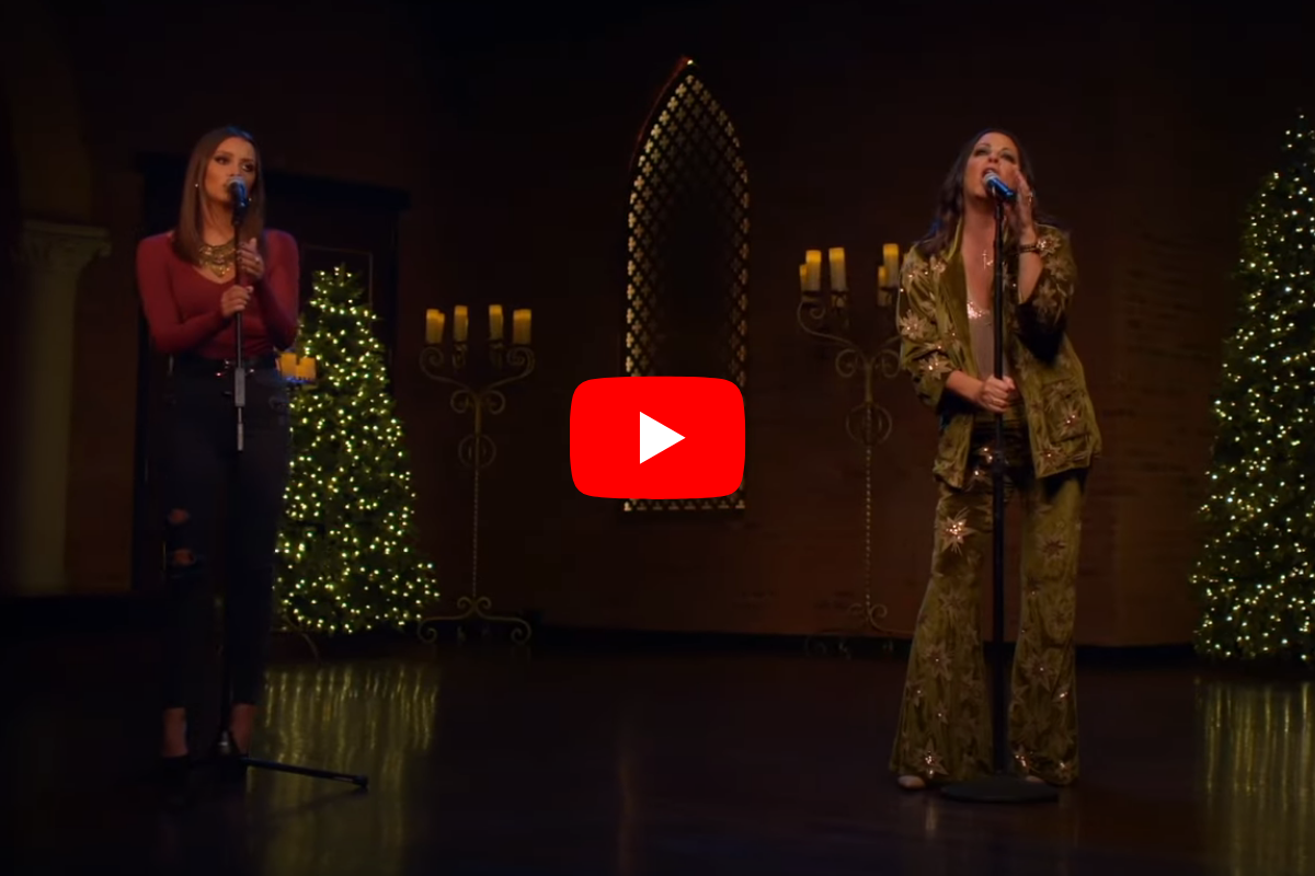 CMT Crossroads Christmas