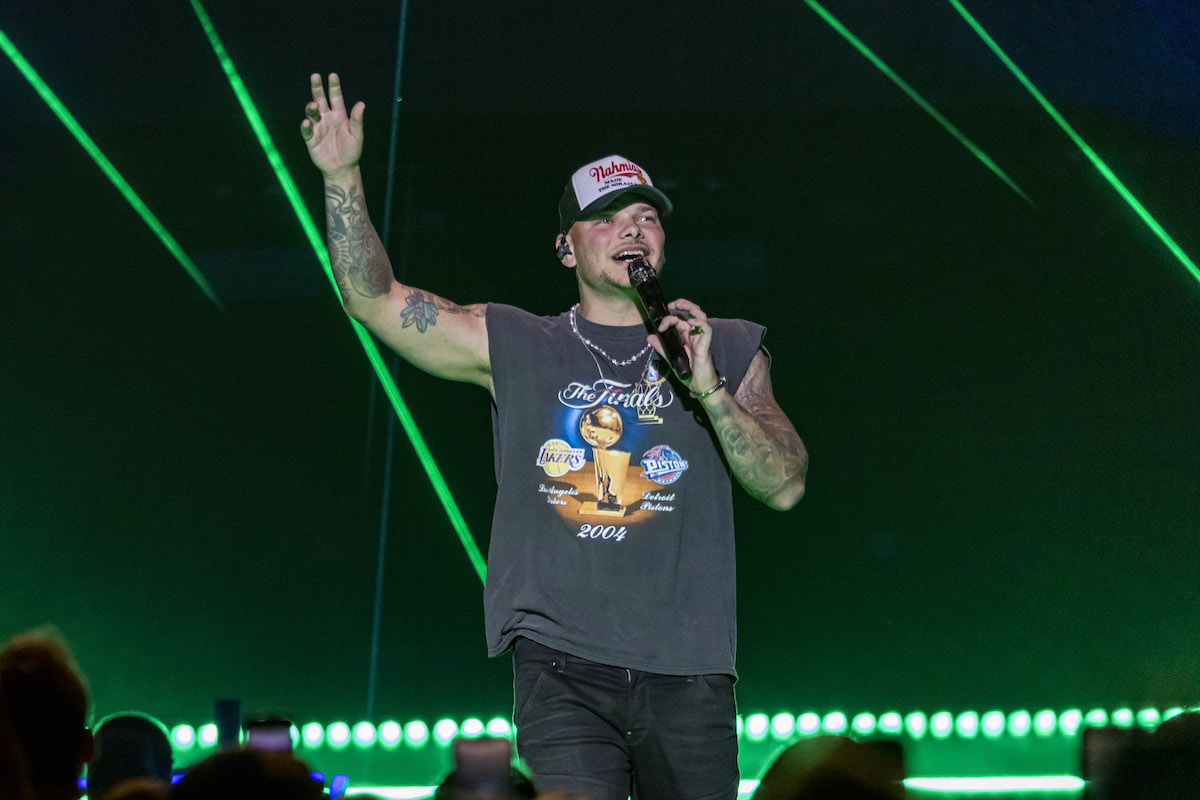 Kane Brown a Home for the Holidays
