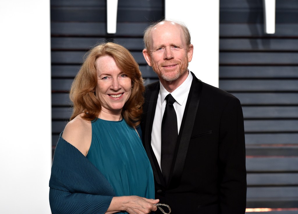 Director Ron Howard (R) and Cheryl Howard attend the 2017 Vanity Fair Oscar Party hosted by Graydon Carter at Wallis Annenberg Center for the Performing Arts on February 26, 2017 in Beverly Hills, California.