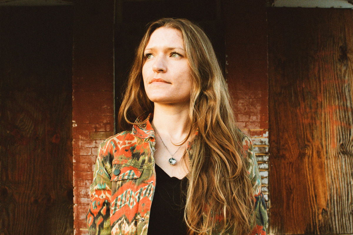 Sophie and the Broken Things press photo