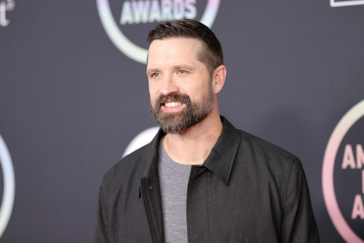 Walker Hayes attends award show