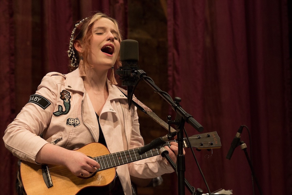 EmiSunshine performing on Song of the Mountains.