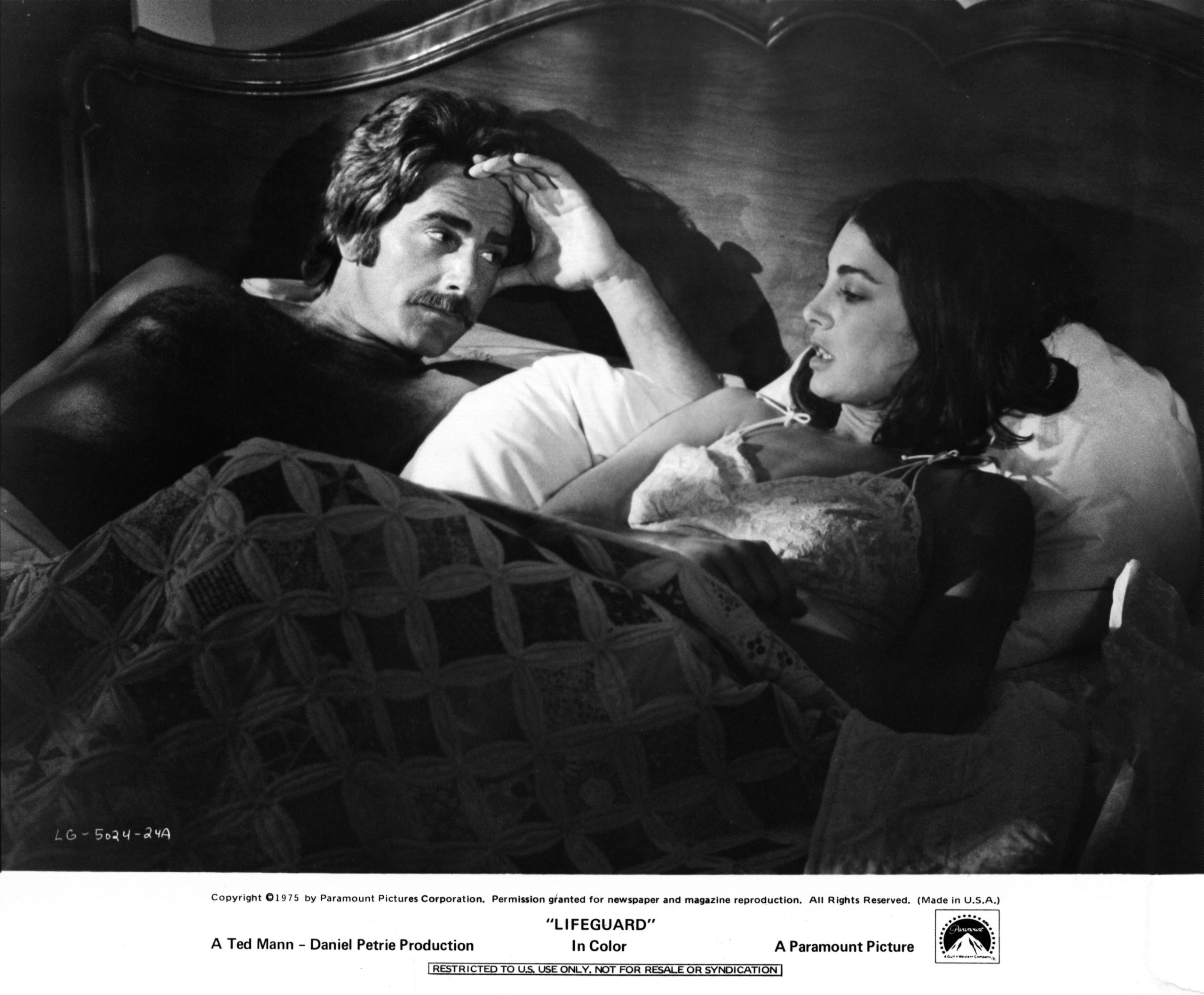 Sam Elliott and Anne Archer in bed together in a scene from the film 'Lifeguard', 1976. (Photo by Paramount/Getty Images)