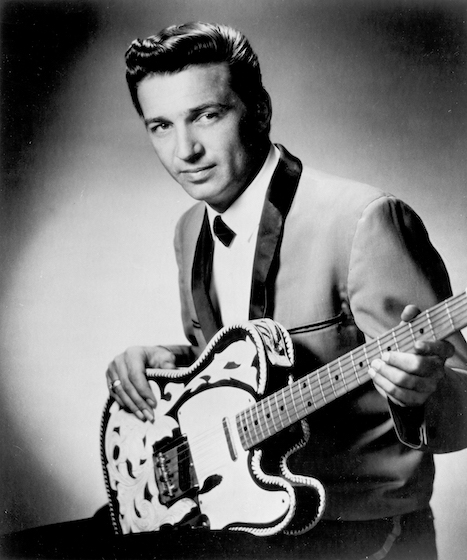 UNSPECIFIED - CIRCA 1970: Photo of Waylon Jennings 