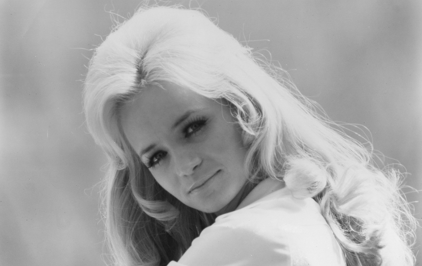 Photo of Barbara Mandrell from the 1970s.