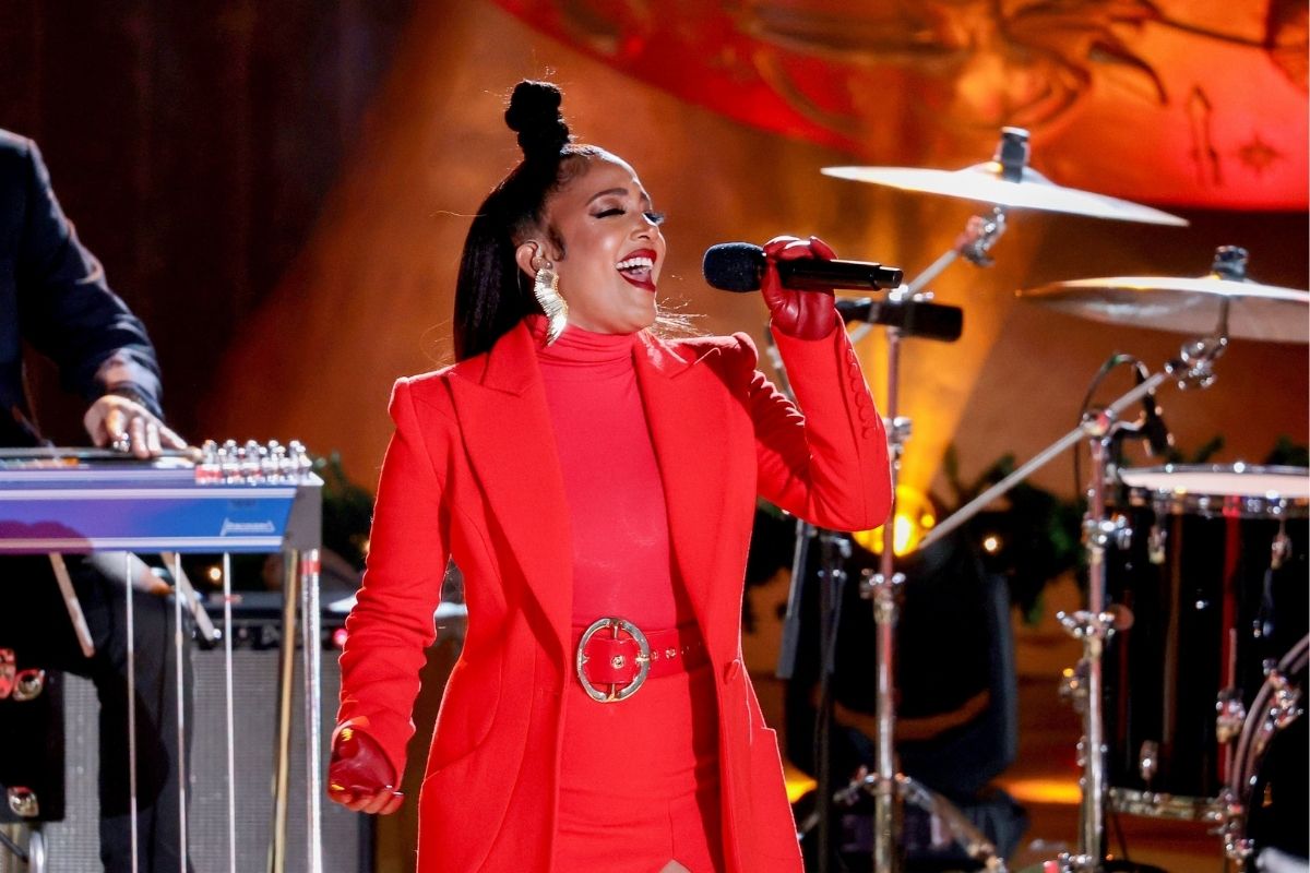  Mickey Guyton performs onstage during the Rockefeller Center Christmas Tree Lighting Ceremony on December 01, 2021 in New York City.