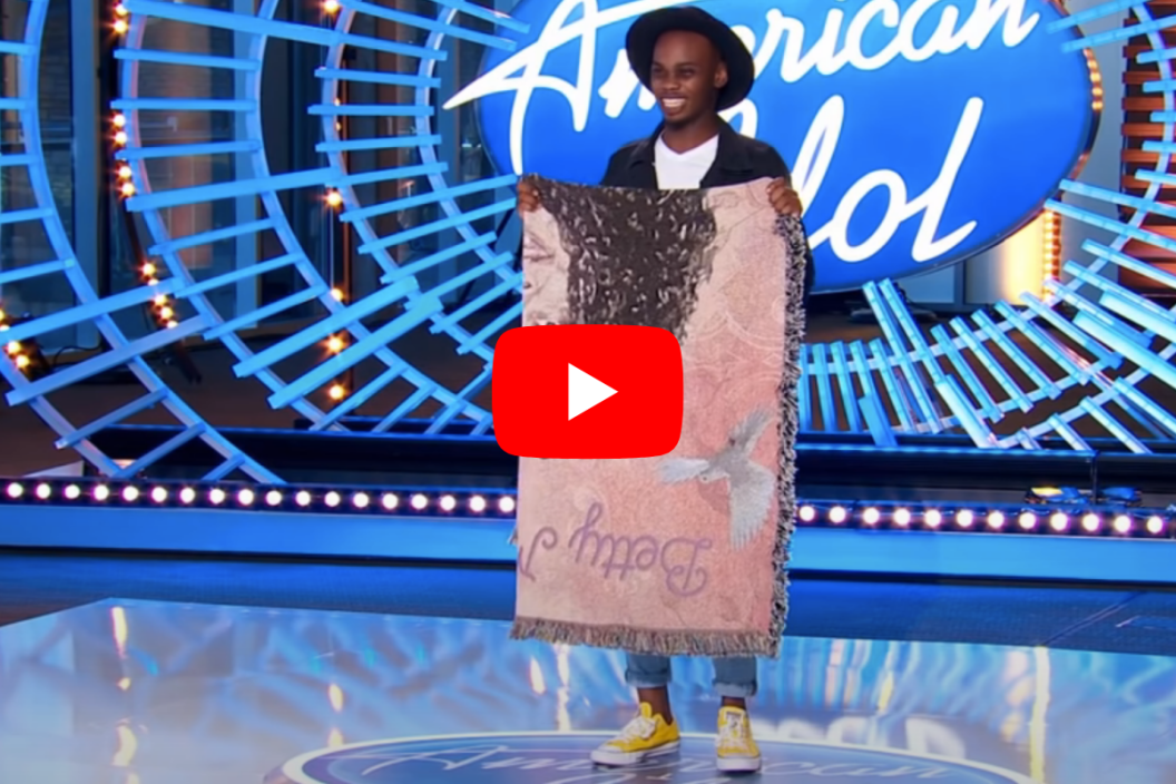 'American Idol' hopeful Dontrell Briggs holds a woven tapestry blanket dedicated to the memory of his late godmother.