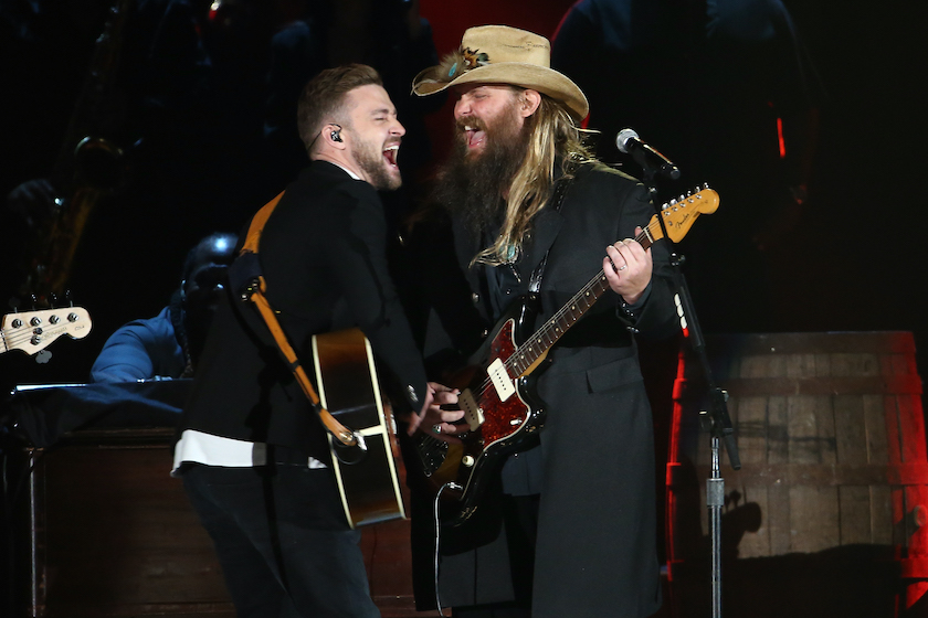 NASHVILLE, TN - NOVEMBER 04: Musician Justin Timberlake (L) performs onstage with Singer-songwriter Chris Stapleton (R) at the 49th annual CMA Awards at the Bridgestone Arena on November 4, 2015 in Nashville, Tennessee. (
