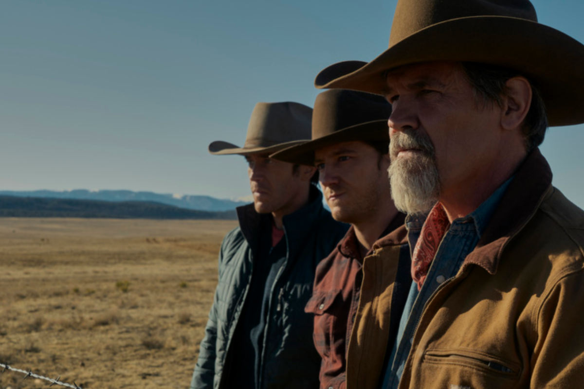 L-R: Tom Pelphrey (Perry Abbott), Lewis Pullman (Rhett Abbott), Josh Brolin (Royal Abbott) in 'Outer Range'