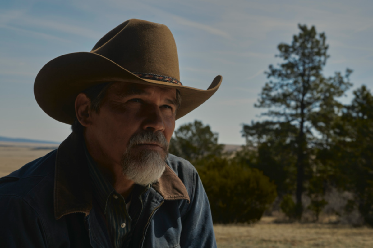 Description: Josh Brolin (Royal Abbott) in a scene from 'Outer Range'