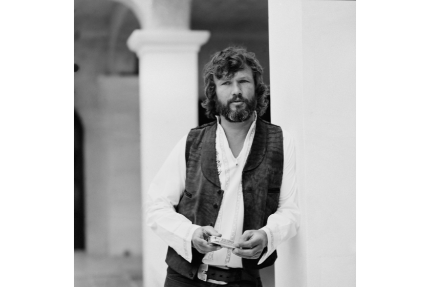 American actor and singer Kris Kristofferson posed in England at a press call to promote his latest film 'Blume In Love' circa 1973