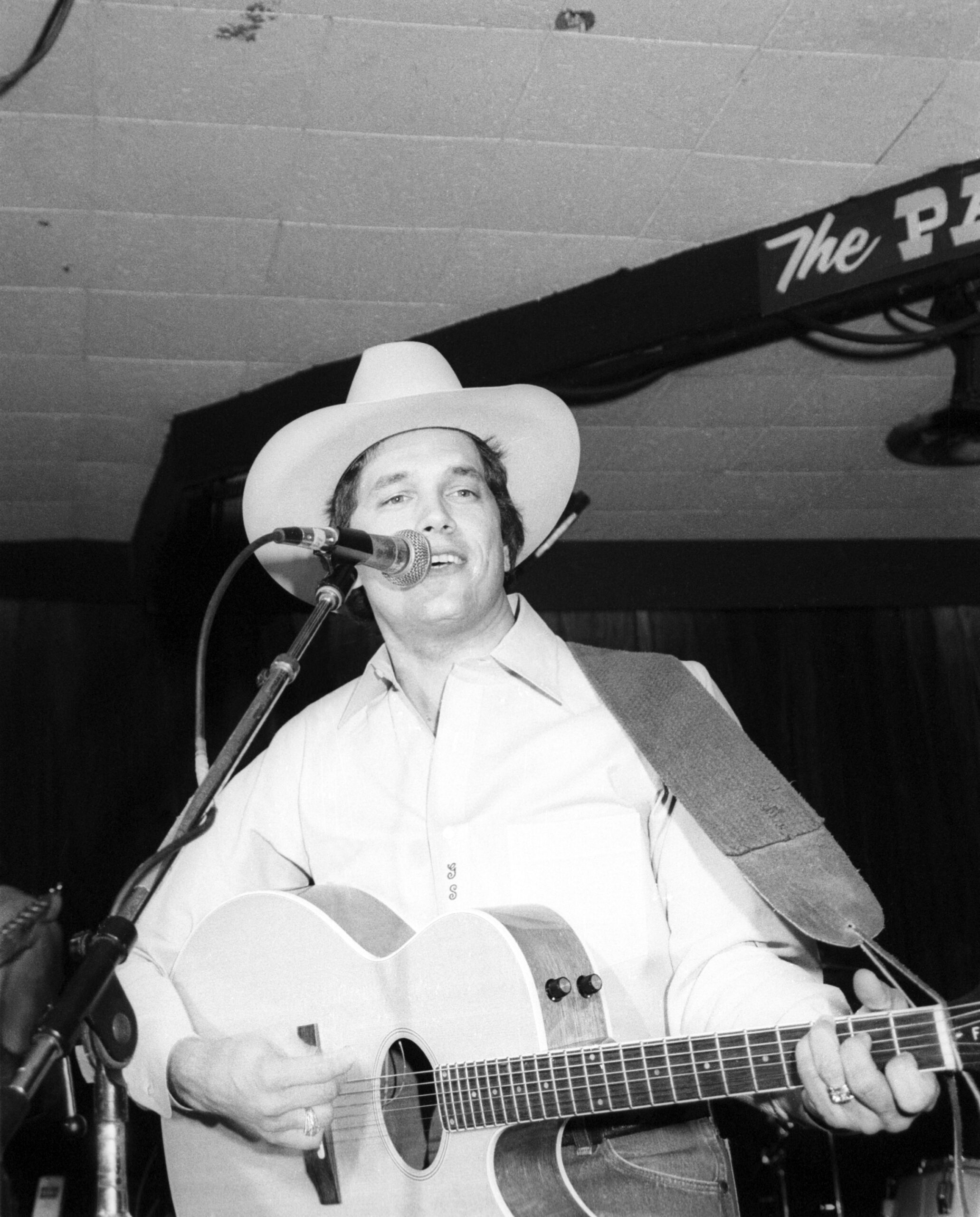 UNSPECIFIED - CIRCA 1970: Photo of George Strait