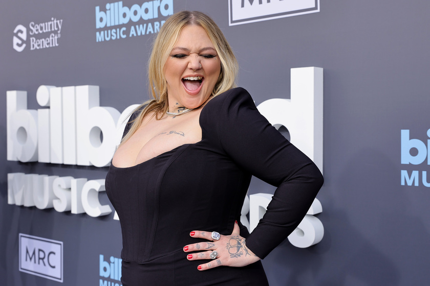 Elle King attends Billboard Music Awards