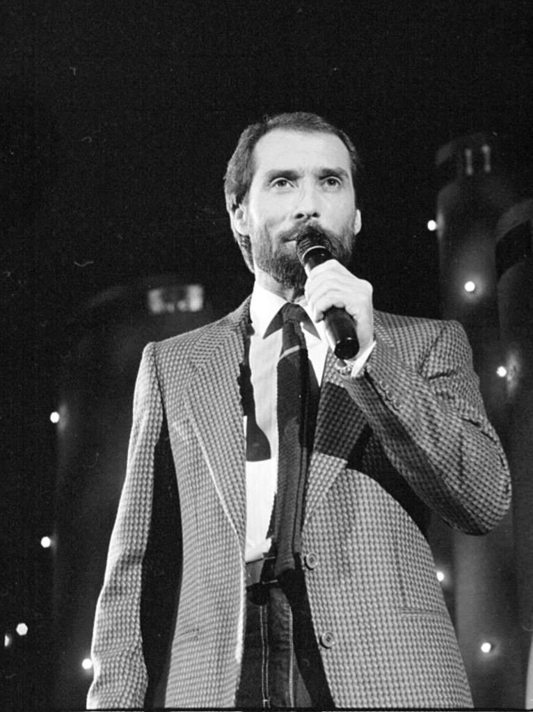 Photo of Lee Greenwood 