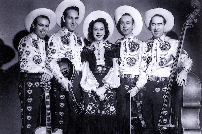UNSPECIFIED - JANUARY 01: (AUSTRALIA OUT) Photo of MADDOX BROTHERS & ROSE; Group portrait 