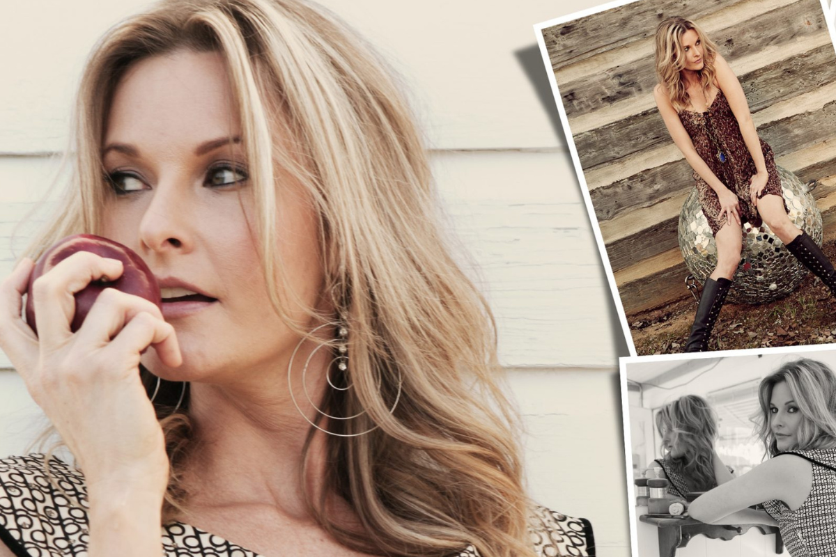 Elizabeth Cook insert from "Balls" album