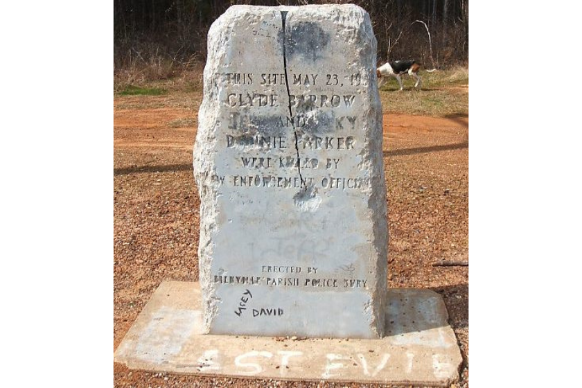  Download original file 446 ?&mdash; 487 px JPG View in browser You can attribute the author Show me how Souvenir hunters have ravaged several memorial stones at the rural ambush site.
