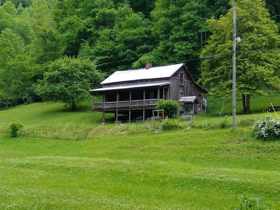 Loretta Lynn's Butcher Holler