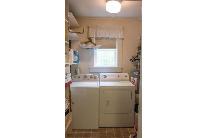 Laundry space in Dolly Parton's former Nashville home