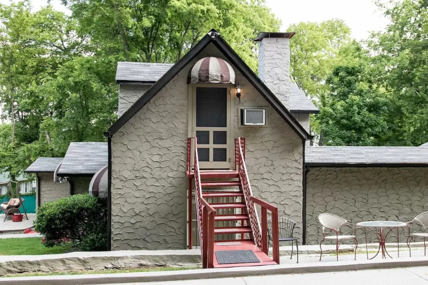 Exterior shot of side stairs on Dolly Parton's former Nashville home