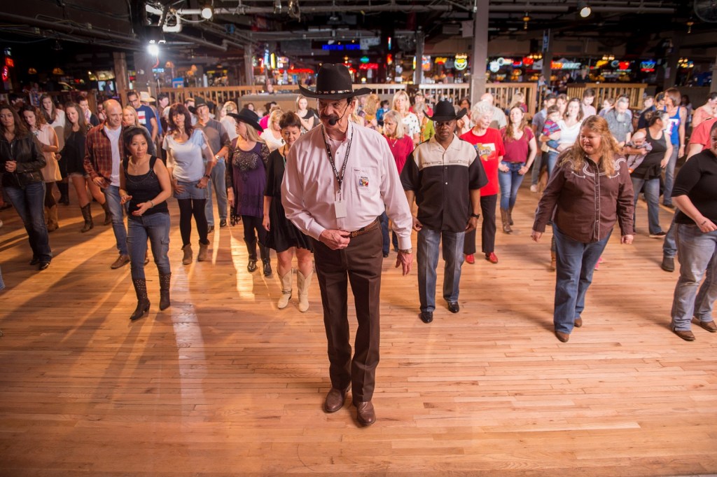 line dancing at Billy Bob's
