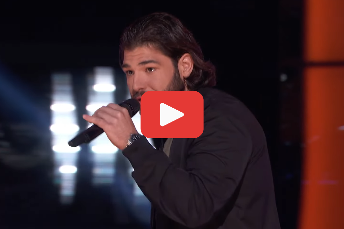 Screengrab of Orlando Mendez's blind audition on 'The Voice.'