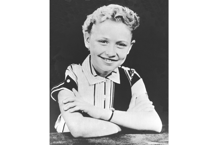 CIRCA 1955: Country singer Dolly Parton poses for a portrait in circa 1955 in Tennessee