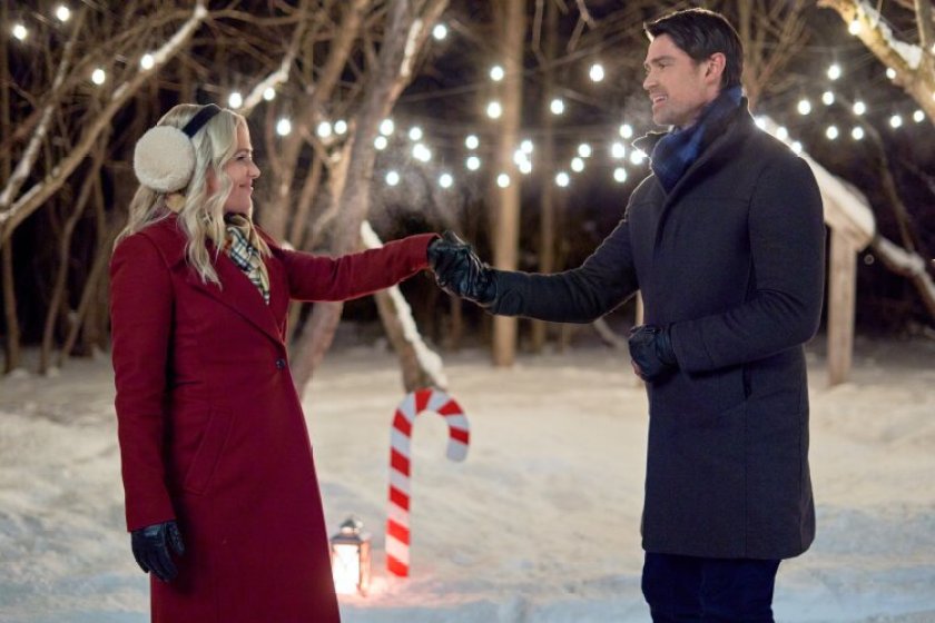 Hallmark Christmas movie scene