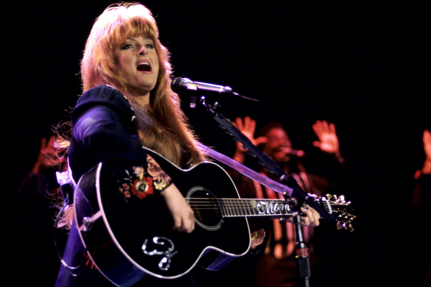 MOUNTAIN VIEW, CA - OCTOBER 8: Wynonna Judd performs at Shoreline Amphitheatre on October 8, 1993 in Mountain View California.