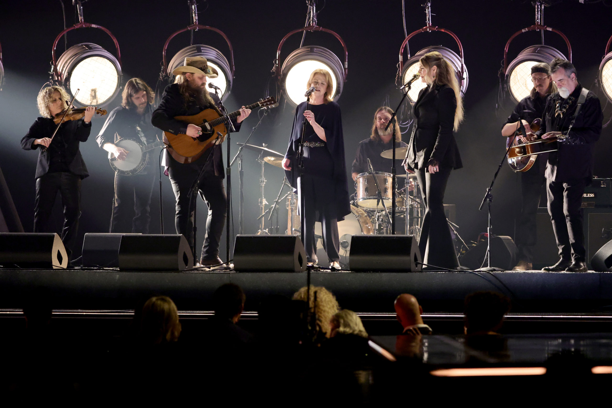 Chris Stapleton and Patty Loveless perform onstage at The 56th Annual CMA Awards at Bridgestone Arena on November 09, 2022 in Nashville, Tennessee.