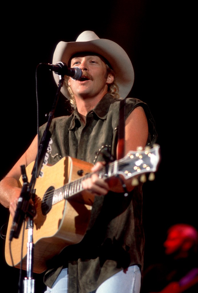 Alan Jackson at the Rosemont Horizon in Rosemont, Illinois, September 12, 1997. 