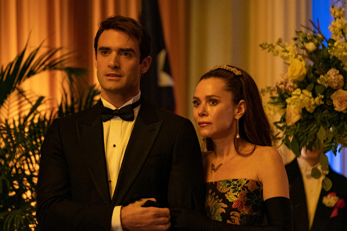 Anna Friel in 'Monarch' Episode 8