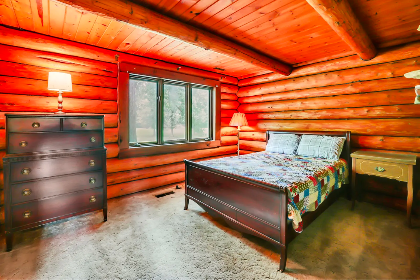 Willie Nelson Tennessee Log Cabin