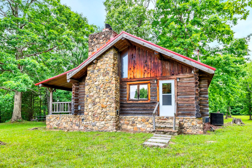 Willie Nelson Tennessee Log Cabin