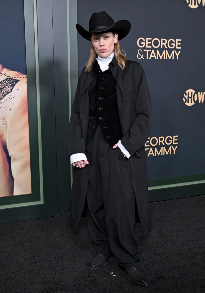 LOS ANGELES, CALIFORNIA - NOVEMBER 21: Kelly McCormack attends Showtime's "George & Tammy" Premiere Event at Goya Studios on November 21, 2022 in Los Angeles, California. 