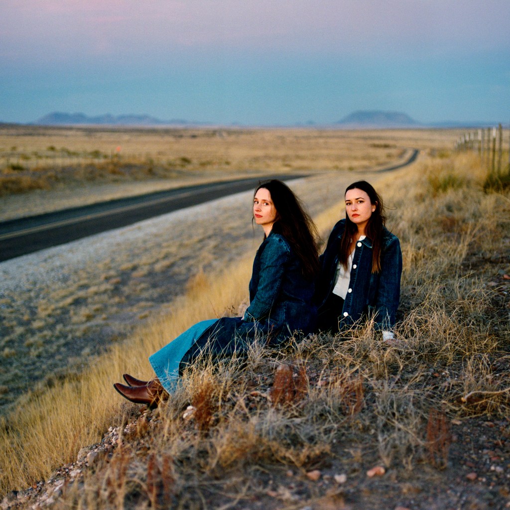 Music duo Plains 