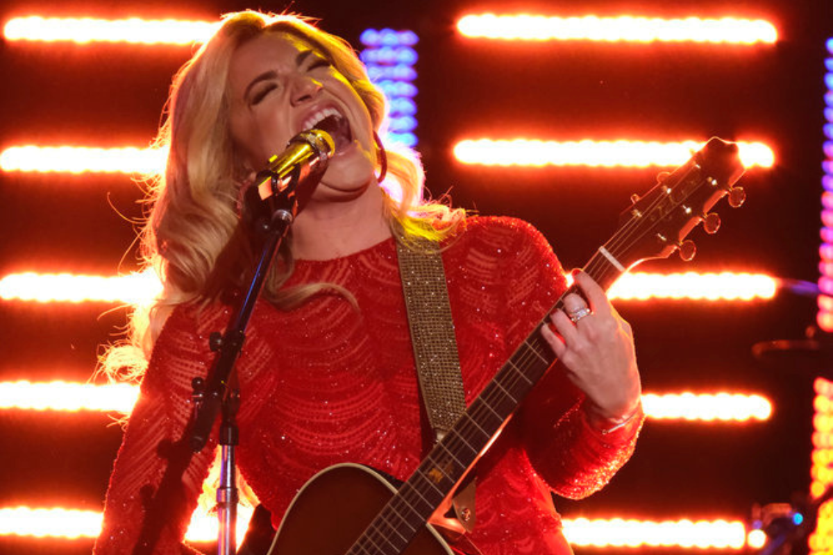 The Voice -- Live Finale, Part 1 Episode 2220A